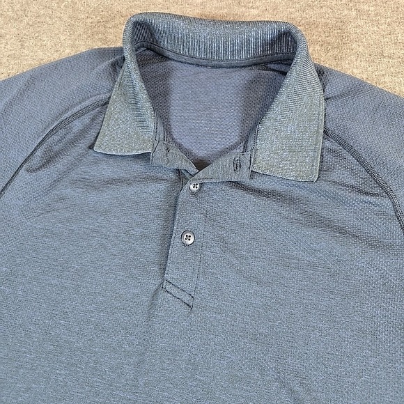 Lululemon Henley Shirt Mens Small Blue S/S Athletic Gym Workout Live In Practice - Picture 1 of 8